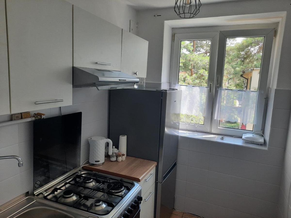 Apartament Zorzy Przy Instytucie Kardiologii Anin Warszawa Exteriör bild