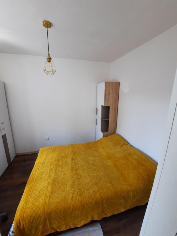 Apartament Zorzy Przy Instytucie Kardiologii Anin Lägenhet Warszawa Exteriör bild