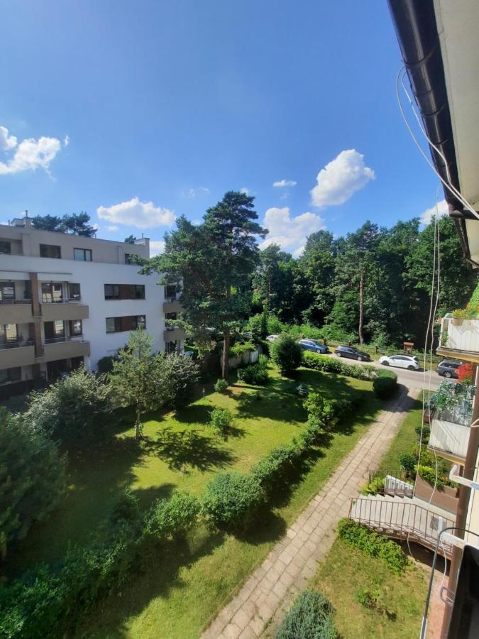 Apartament Zorzy Przy Instytucie Kardiologii Anin Warszawa Exteriör bild